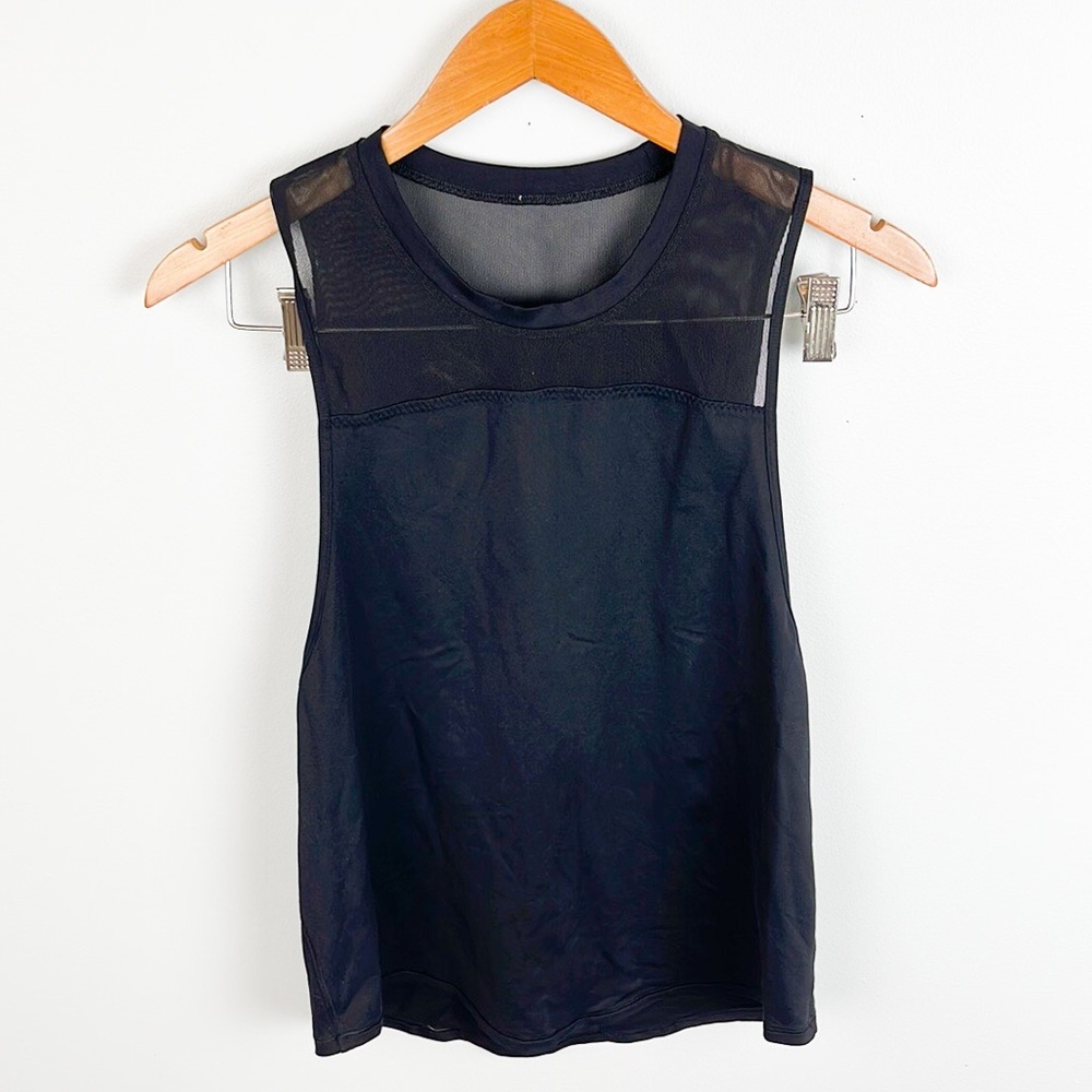 Lululemon size 8 mesh tank top